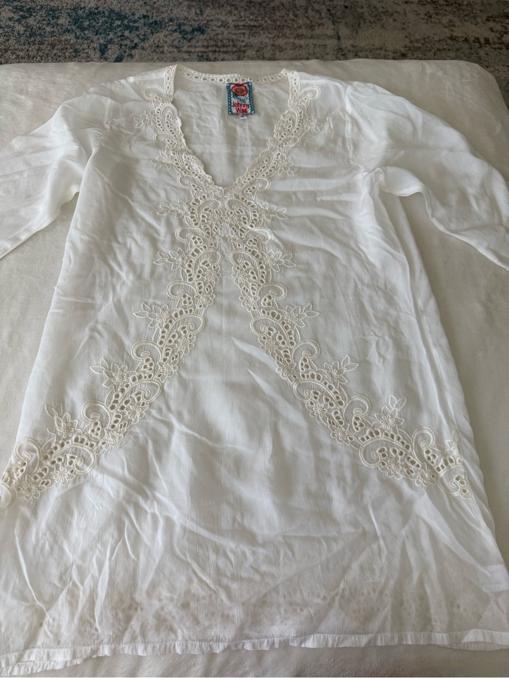Johnny Was bohemian white tunic dress with Embroidered Detail Size Small D86